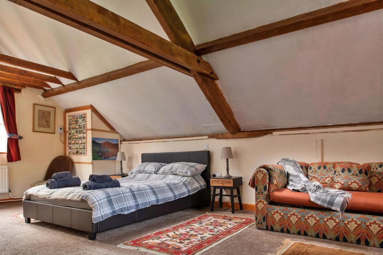 Finest Retreats - Great Cantal Granary Llandrindod Wells Esterno foto